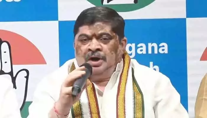 Minister Ponnam Prabhakar: కాంగ్రెస్ శ్రేణులకు మంత్రి పొన్నం ప్రభాకర్ కీలక పిలుపు Minister Ponnam Prabhakar: కాంగ్రెస్ శ్రేణులకు మంత్రి పొన్నం ప్రభాకర్ కీలక పిలుపు
