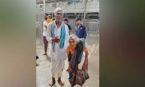 Rajanna temple : ముగ్గురు కొడుకులున్నా అవ్వకు ఆసరగాలే..