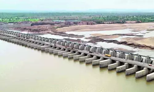 Kaleshwaram: కాళేశ్వరంపై విజిలెన్స్ రిపోర్ట్.. అడుగడుగునా నిర్లక్ష్యమే