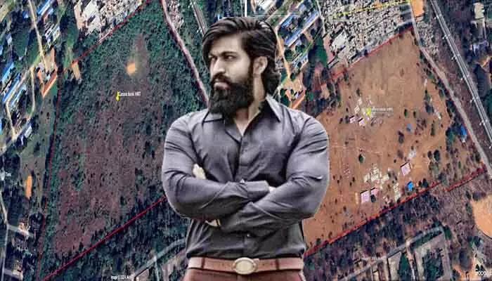 Hero Yash: వివాదంలో కన్నడ స్టార్ హీరో యష్.. మంత్రి ఈశ్వర్ ఖండ్రే సంచలన ఆదేశాలు Hero Yash: వివాదంలో కన్నడ స్టార్ హీరో యష్.. మంత్రి ఈశ్వర్ ఖండ్రే సంచలన ఆదేశాలు