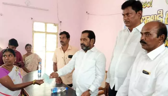 MLA:పేదలకు కాంగ్రెస్ ప్రభుత్వం అండ MLA:పేదలకు కాంగ్రెస్ ప్రభుత్వం అండ