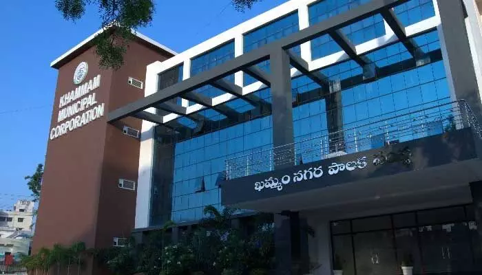 Khammam : ఖమ్మం నగరపాలక సంస్థ కార్యాలయం పై విజిలెన్స్ నిఘా Khammam : ఖమ్మం నగరపాలక సంస్థ కార్యాలయం పై విజిలెన్స్ నిఘా