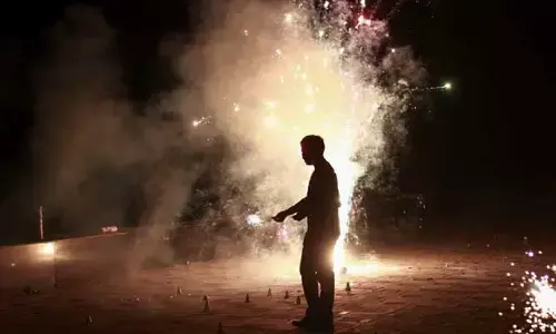 Diwali : బాణాసంచా కాలుస్తున్నారా..? వీరు మరింత జాగ్రత్తగా ఉండాలంటున్న నిపుణులు