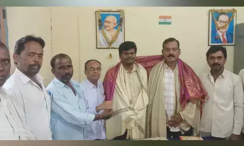 Tahsildar : దుద్యాల నయాబ్ (ఉప) తహశీల్దార్ గా వీరేష్ బాధ్యతలు..