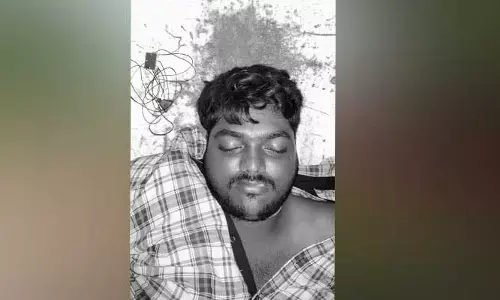 electric shock : పండగ పూట విషాదం.. విద్యుత్ షాక్ తో రైల్వే సివిల్ ఇంజనీర్ మృతి..