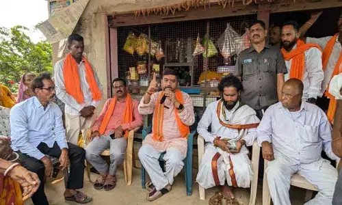 Sirpur MLA : అటవీ అధికారులను సస్పెండ్ చేయాలి