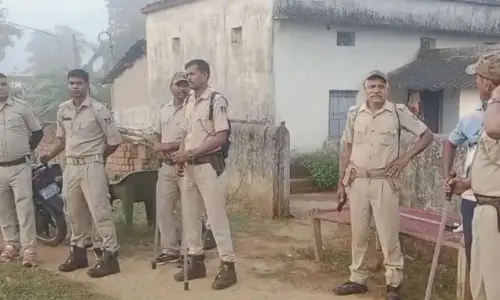 5 killed: ఐదుగురి ప్రాణం తీసిన వివాహేతర సంబంధం.. ఒడిశాలో దారుణం !