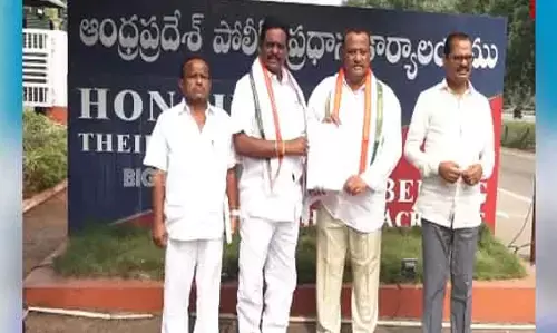 YS Sharmila : షర్మిలకు భద్రత పెంచాలని డీజీపీకి కాంగ్రెస్ నేతల వినతి