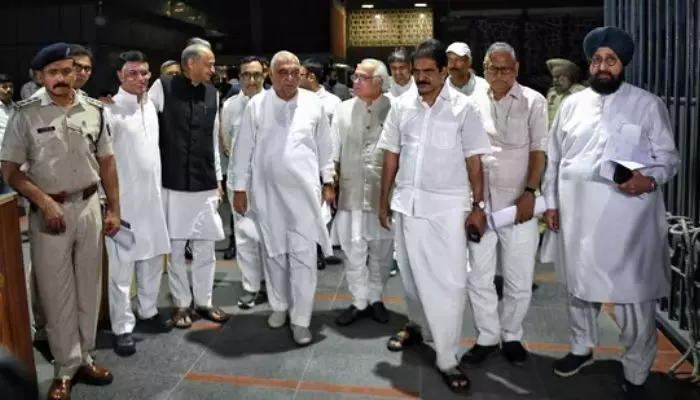 Haryana Polls : ఈసీ స్పందనపై కాంగ్రెస్ భగ్గు.. లీగల్గా ప్రొసీడ్ అవుతామని వార్నింగ్ Haryana Polls : ఈసీ స్పందనపై కాంగ్రెస్ భగ్గు.. లీగల్గా ప్రొసీడ్ అవుతామని వార్నింగ్