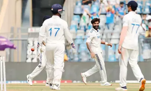 IND Vs NZ: స్పిన్నర్ల మాయాజాలం.. కష్టాల్లో కొట్టుమిట్టాడుతోన్న న్యూజిలాండ్
