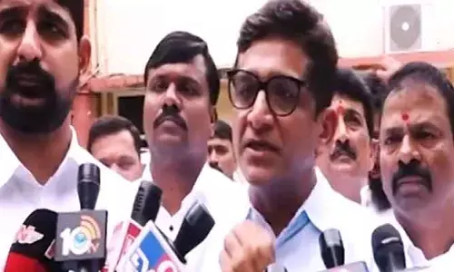 BC Commission : బీసీ కమిషనా.. కాంగ్రెస్‌ కమిషనా ? : బీఆర్ఎస్ ఎమ్మెల్యేల ఆగ్రహం