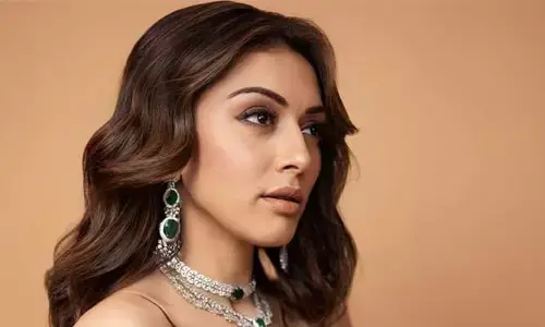 Hansika Motwani :  కిల్లింగ్ లుక్స్ తో క‌ట్టిప‌డేసిన‌ యాపిల్ బ్యూటీ