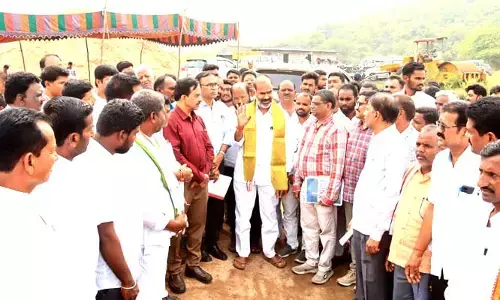 Whip Adi Srinivas : బీఆర్ఎస్ హయాంలో శంకుస్థాపనలకే పరిమితం