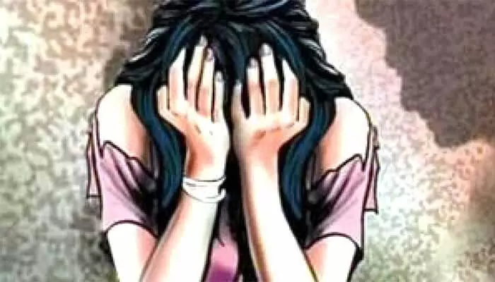 sexual assault : దారుణం...ఘట్కేసర్లో యువతిపై లైంగికదాడి sexual assault : దారుణం...ఘట్కేసర్లో యువతిపై లైంగికదాడి