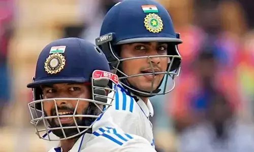 3rd Test: హాఫ్ సెంచరీలు చేసిన శుభ్‌మన్ గిల్, రిషబ్ పంత్