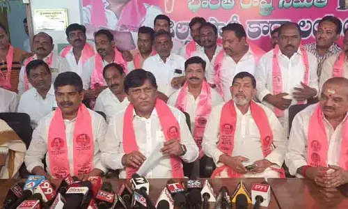 Former MP Vinod Kumar : బండి సంజయ్ తిట్ల పురాణం మానుకో..