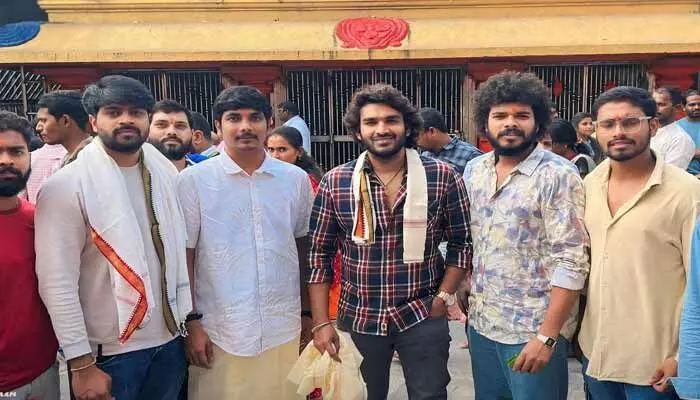 Ka Team:కొండగట్టు ఆంజనేయ స్వామిని దర్శించుకున్న క టీమ్ Ka Team:కొండగట్టు ఆంజనేయ స్వామిని దర్శించుకున్న క టీమ్