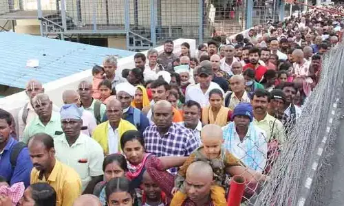 Tirumala Samacharam: కిక్కిరిసిన తిరుమల క్షేత్రం.. శ్రీవారి దర్శనానికి 20 గంటల సమయం