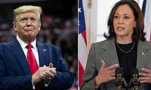 US Elections: స్వింగ్ స్టేట్స్‌లో కమలా, ట్రంప్ మధ్య గట్టి పోటీ