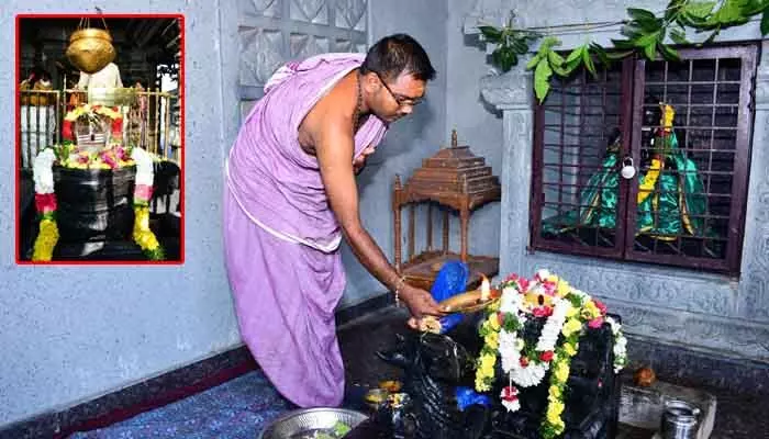 Yadagirigutta: యాదగిరిగుట్టలో ఘనంగా శివ కేశవుల ఆరాధన Yadagirigutta: యాదగిరిగుట్టలో ఘనంగా శివ కేశవుల ఆరాధన