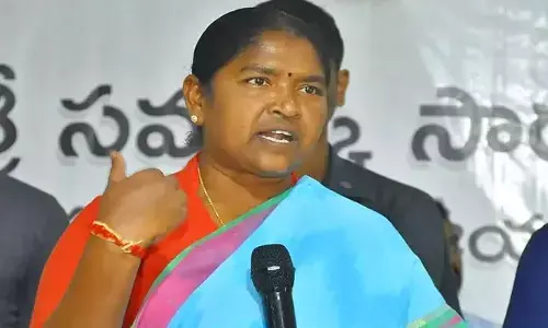 మంత్రి సీతక్కకు కాంట్రాక్టు టీచర్ల కృతజ్ఞతలు
