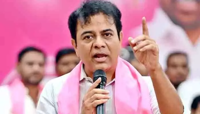 KTR:లగచర్ల బాధితులను పరామర్శించిన కేటీఆర్.. సెన్సేషనల్ కామెంట్స్ KTR:లగచర్ల బాధితులను పరామర్శించిన కేటీఆర్.. సెన్సేషనల్ కామెంట్స్
