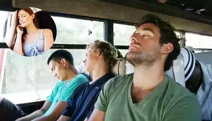 Journey : ప్రయాణాల వేళ.. కునుకు తీస్తారెలా..?! Journey : ప్రయాణాల వేళ.. కునుకు తీస్తారెలా..?!