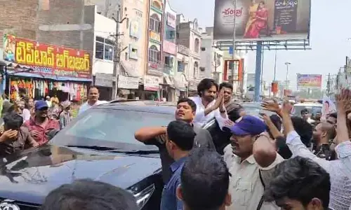 Pawan Kalyan:డిప్యూటీ సీఎం పవన్ రాకతో దద్దరిల్లిన చిలకలూరిపేట