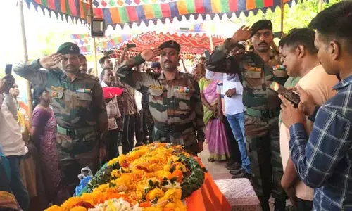 funeral : సైనిక అధికార లాంఛనాలతో జవాన్ అంత్యక్రియలు