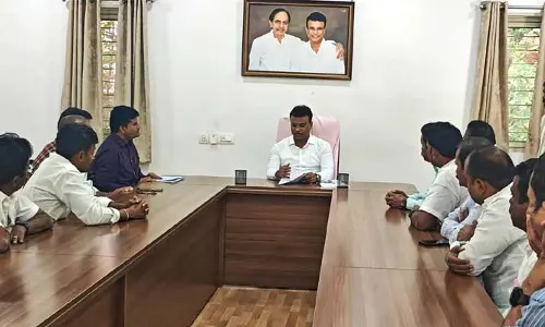 MLA Vivekananda : వక్ఫ్ బోర్డు భూములనే సాకుతో రిజిస్ట్రేషన్లు ఆపకండి