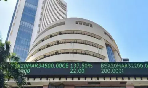 Stock Market: తిరిగి లాభాలు సాధించిన స్టాక్ మార్కెట్లు