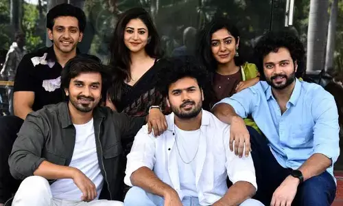 Roti Kapada Romance: సరికొత్త కథను చూడబోతున్నారు.. కొత్త సినిమాపై హైప్ పెంచేస్తున్న నిర్మాత