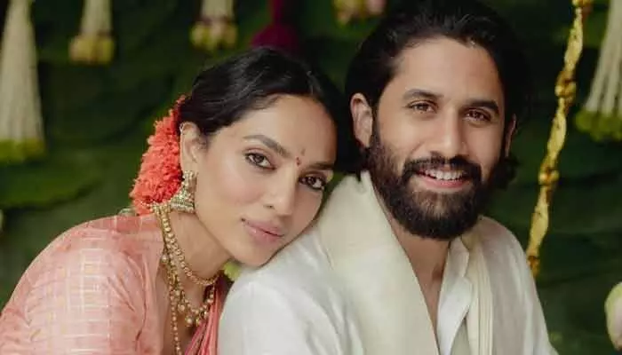 Sobhita Dhulipala: అక్కినేని ఇంటికి కోడలుగా వెళ్లబోతున్న శోభిత ధూళిపాళ కట్నం ఎంత తీసుకెళ్తుందంటే? Sobhita Dhulipala: అక్కినేని ఇంటికి కోడలుగా వెళ్లబోతున్న శోభిత ధూళిపాళ కట్నం ఎంత తీసుకెళ్తుందంటే?