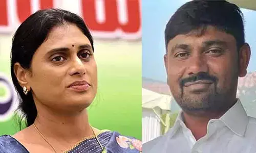 YS Sharmila : వైసీపీ సోషల్ మీడియా ఇంఛార్జ్ వర్రా రవీందర్ రెడ్డి అరెస్టుపై వైఎస్ షర్మిల సంచలన కామెంట్స్