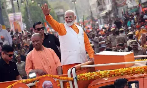 మహారాష్ట్రలో ప్రధాని మోడీ సుడిగాలి పర్యటనలు