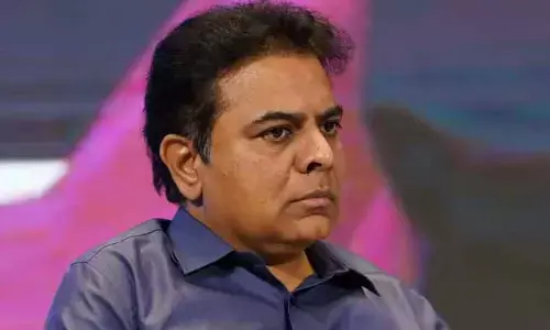 KTR: మళ్లీ ఢిల్లీకి కేటీఆర్.. హాట్ టాపిక్‌గా మారిన సడన్ టూర్