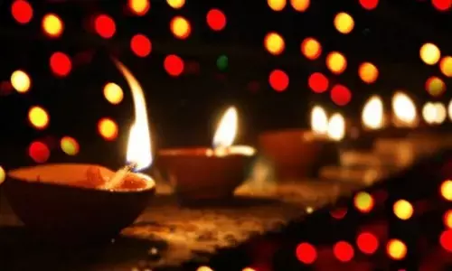 Koti Somavaram: రేపు కోటి సోమవారం.. దీపారాధన చేస్తే కలిగే ఫలితాలేంటో తెలుసా ?