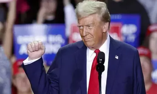 Donald Trump: ఆరిజోనాలో ట్రంప్ విజయకేతనం