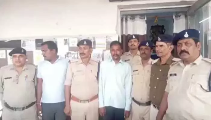 Infant Murder: తండ్రిపై ప్రతీకారం.. 3 నెలల చిన్నారి హతం Infant Murder: తండ్రిపై ప్రతీకారం.. 3 నెలల చిన్నారి హతం