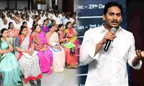Assembly సమావేశాలకు వైసీపీ దూరం.. ఎమ్మెల్యేలతో మాజీ సీఎం జగన్ మాక్ అసెంబ్లీ
