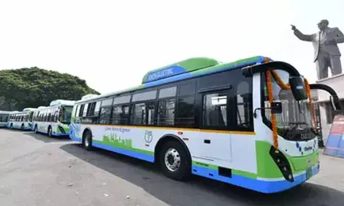 TGSRTC: జనరల్ బస్‌పాస్ దారులకు ఆర్టీసీ గుడ్‌న్యూస్.. ఇకపై డీలక్స్‌లో తిరగొచ్చు!
