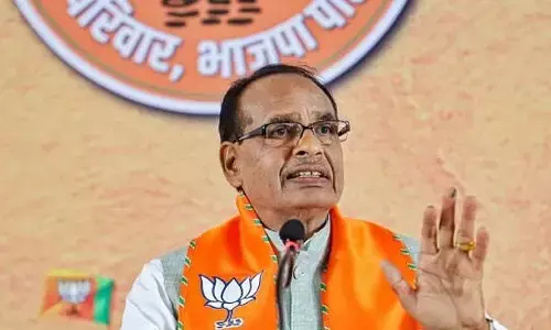 Shivraj Singh: శివరాజ్ సింగ్ చౌహాన్‌కు ఊరట.. పరువు నష్టం కేసులో బెయిలబుల్ వారెంట్ జారీపై సుప్రీంకోర్టు స్టే