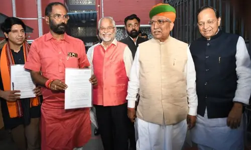 Rahul Gandhi : రాష్ట్రాల మధ్య రాహుల్ చిచ్చుపెడుతున్నారు.. ఈసీకి బీజేపీ ఫిర్యాదు