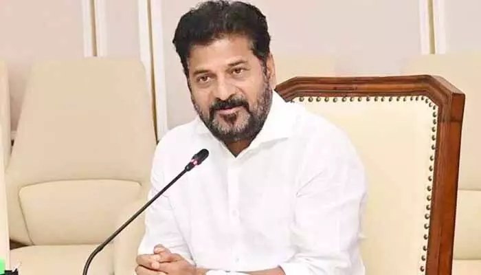 CM Revanth: నేడు ఢిల్లీకి సీఎం రేవంత్రెడ్డి.. ఏఐసీసీ పెద్దలతో ఆ అంశాలపై కీలక భేటీ! CM Revanth: నేడు ఢిల్లీకి సీఎం రేవంత్రెడ్డి.. ఏఐసీసీ పెద్దలతో ఆ అంశాలపై కీలక భేటీ!
