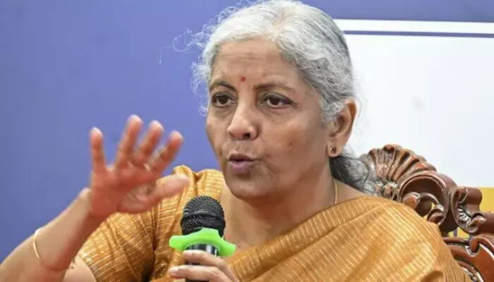 Finance Ministry: దేశీయ పరిశ్రమకు హాని కలిగించని వాటిపై సుంకాలు ఎత్తేస్తాం: నిర్మలా సీతారామన్ Finance Ministry: దేశీయ పరిశ్రమకు హాని కలిగించని వాటిపై సుంకాలు ఎత్తేస్తాం: నిర్మలా సీతారామన్
