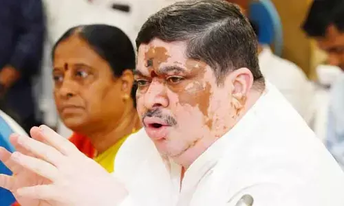 Minister Ponnam: ఉద్యోగులపై దాడులు చేస్తే ఊరుకోం.. మంత్రి పొన్నం కీలక వ్యాఖ్యలు