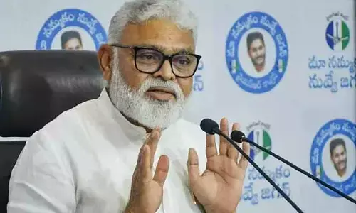 Ambati Rambabu:‘కేసులు కాదు వీటిపై దృష్టి పెట్టండి’.. మాజీ మంత్రి సంచలన వ్యాఖ్యలు