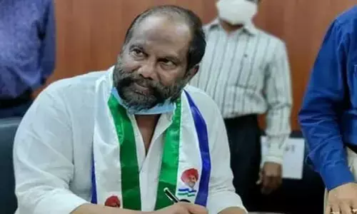 ‘జగన్‌తోనే నా ప్రయాణం.. పార్టీని వీడడం లేదు’.. స్పష్టం చేసిన వైసీపీ ఎమ్మెల్సీ