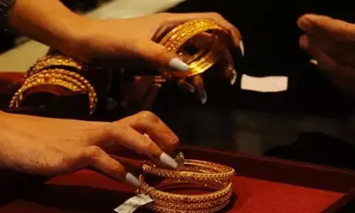 Gold Price: ఒక్కరోజే రూ. 1,500 తగ్గిన బంగారం