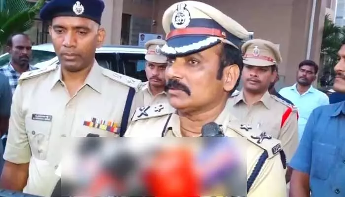 IG Satyanarayana: కలెక్టర్పై దాడి కేసు.. ఐజీ సత్యనారాయణ సంచలన వ్యాఖ్యలు IG Satyanarayana: కలెక్టర్పై దాడి కేసు.. ఐజీ సత్యనారాయణ సంచలన వ్యాఖ్యలు